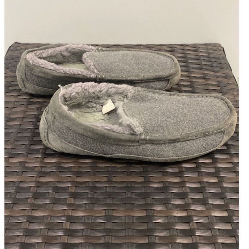 UGGs moccasin Men’s size 12